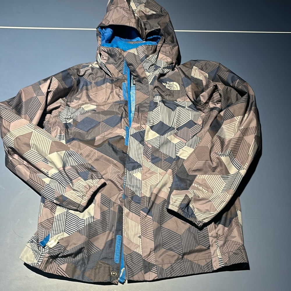 Hardly worn excellent condition The North Face Windbreaker/rain coat